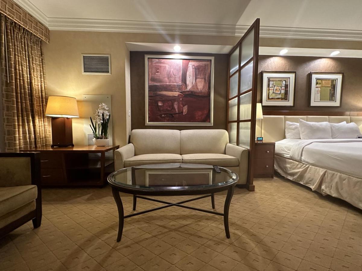 Mgm Signature Deluxe Balcony Strip View Suite Las Vegas Kültér fotó