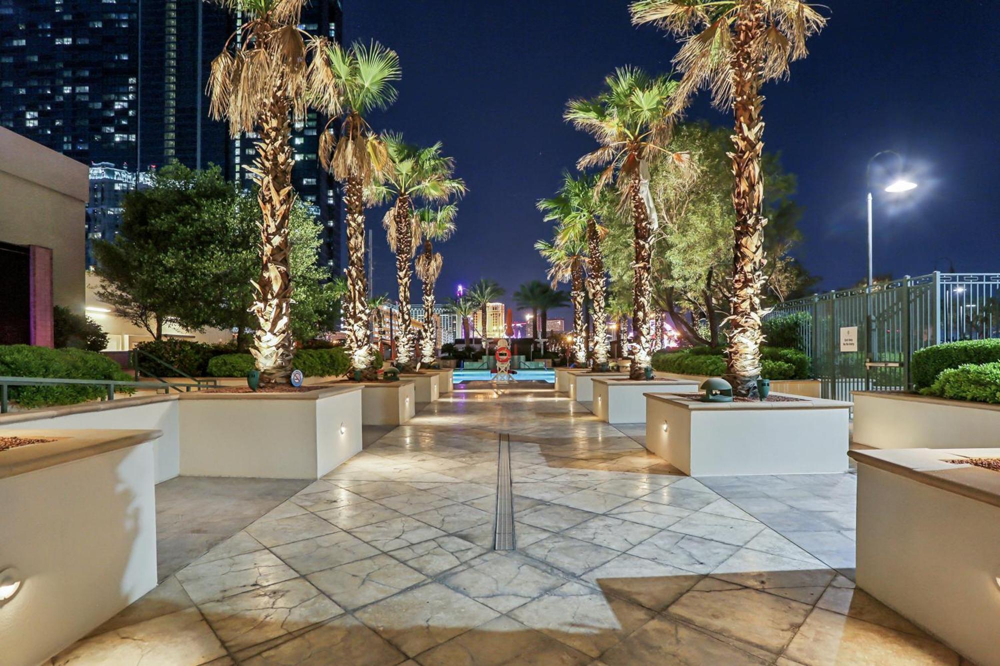 Mgm Signature Deluxe Balcony Strip View Suite Las Vegas Kültér fotó